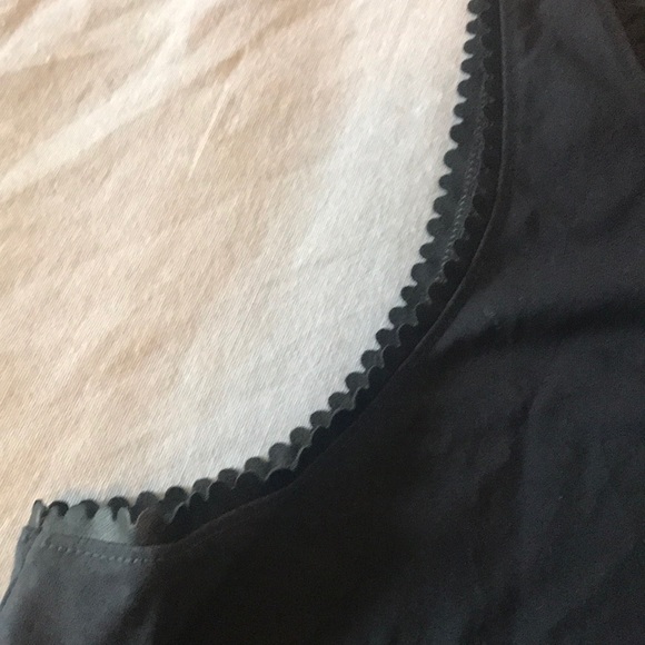 J. Crew Scalloped Tank Sz M EUC - Picture 3 of 3